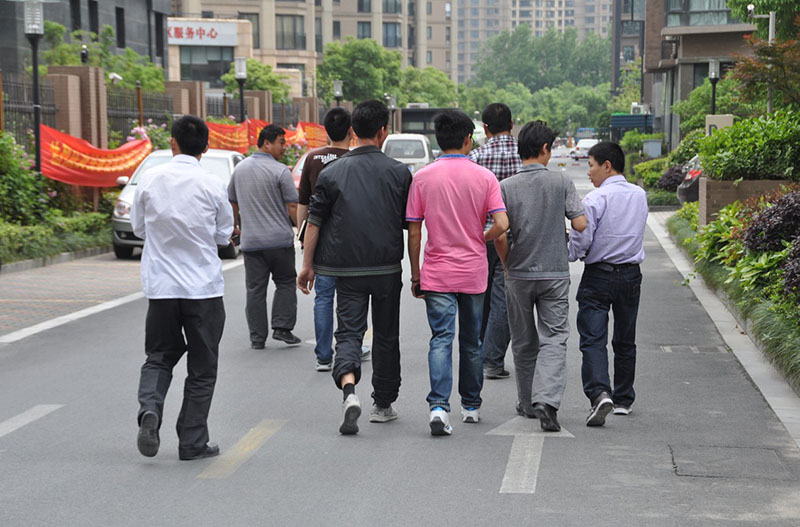 2012年5月8日-9日麥豐裝飾工程部組織麥豐裝飾全體人員舉行工地大巡查